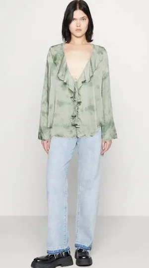 Free People New Women’s Lyocell Tie Front Blouse, Size M New w/Tag Retail $128 thumbnail 15