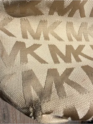 Michael Kors jet set gathered Beige Tan MK Logo Drawstring tote Shoulder Bag thumbnail 7