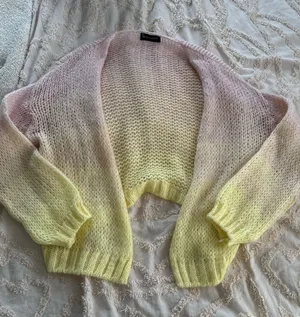 Cardigan Yellow thumbnail 1