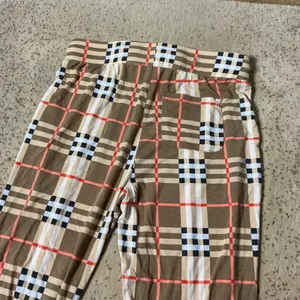 LATES Womens Tan Plaid Pajama Set Top‎ Pants XS 2 Piece Set Loungewear thumbnail 7
