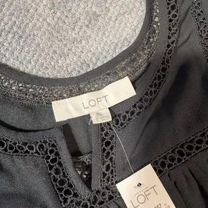 LOFT Small Charcoal Gray Ruffle Sleeve Lace Trim Blouse Business Office NEW thumbnail 5