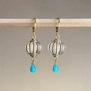 Handmade vintage style chic dangle earrings💧💙 thumbnail 3