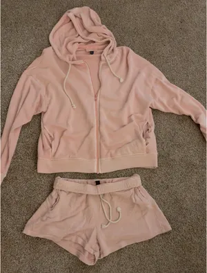 Target Pink matching set thumbnail 1