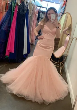 Sherri Hill Prom Dress thumbnail 1