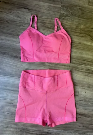 Aerie workout set thumbnail 1