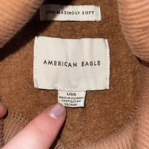 American Eagle cropped turtle neck thumbnail 2