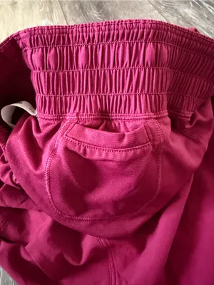 Lululemon Shake It Out High-Rise Running Short 2.5" Magenta Smoke Size XXS NWOT thumbnail 8