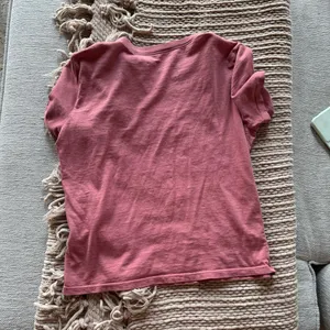 Brandy Melville John Galt Pink Cotton Hamptons Graphic T-Shirt thumbnail 3