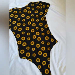 Rue21 Sunflower Print Women One Piece‎ thumbnail 6