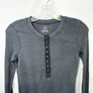 Aerie‎ Small Top Charcoal Gray Ribbed Waffle Knit Henley Long Sleeve Lounge 1469 thumbnail 3