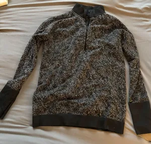 Lululemon Quarter-Zip Pullover thumbnail 1