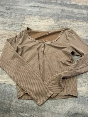 Hollister New  Top thumbnail 1