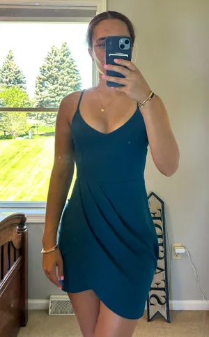 Dress thumbnail 1