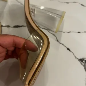 Gianni Bini Women's Transparent Heels NWOT thumbnail 3