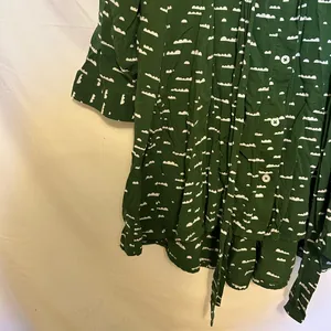 Anthropologie Maeve Green Cloud Novelty Print Tie‎ Front Blouse Size Small thumbnail 6