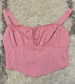 Kendall & Kylie Top thumbnail 1