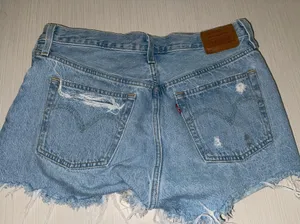 Levi's 501 High-Rise Shorts thumbnail 2
