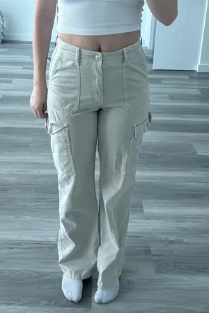 Zara Khaki cargo pants with pockets thumbnail 1
