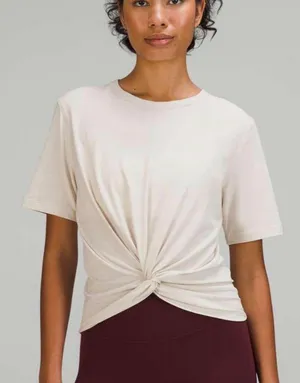 Lululemon Crescent Tee thumbnail 1