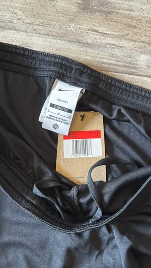 Men’s Nike slim fit shorts thumbnail 3