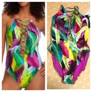 NEW La Blanca Tropic of Day Tummy Control Multi colored Leaf Print Swimsuit 10 thumbnail 2