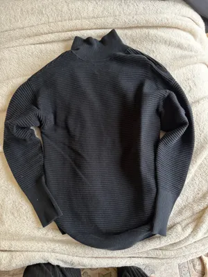 Black Aerie Quarter-Zip OFFLINE thumbnail 2