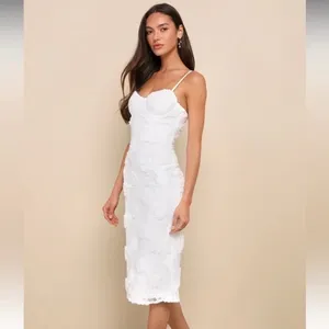 Lulus White Romantic Lace Textured Bodycon Midi Dress Sz.S NWT thumbnail 2