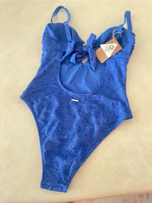 Berlook Blue Floral Textured One-Piece Swimsuit Bathing Suit Seashell Medium New thumbnail 8