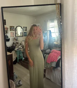 Long Green Dress Size M thumbnail 4