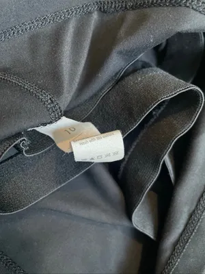 Black Seamless V-Neck Comfort Bra athletic thumbnail 3