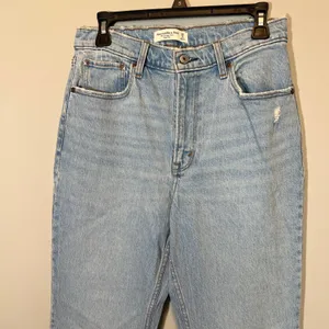 Abercrombie‎ & Fitch The Vintage Flare High Rise Jeans Light Wash Blue 28 6R thumbnail 2