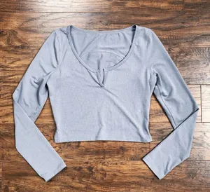 Lululemon • cropped henley long sleeve tee grey heathered asphalt knit athletic thumbnail 3