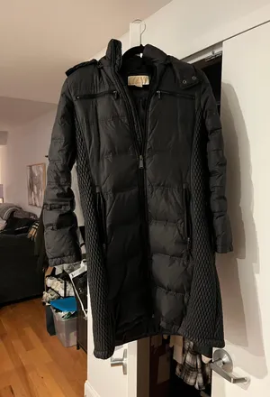 Michael Kors Puffer Jacket thumbnail 1