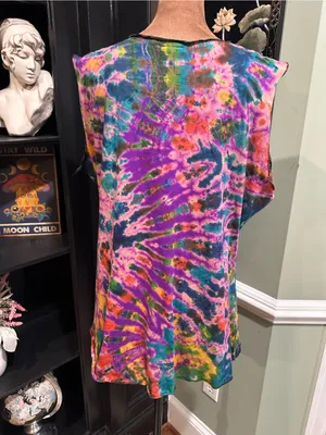 Karma Circle USA Sleeveless Dye Top – Multicolor Swirl – Size L/XL thumbnail 6