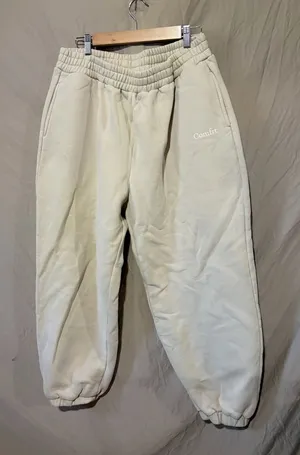 Comfrt joggers thumbnail 1