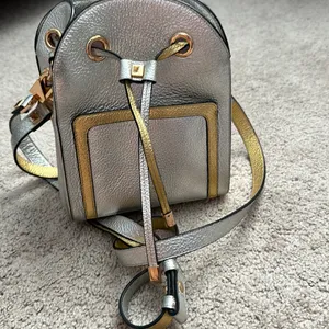 Cute , small metallic bucket purse -made in Italy thumbnail 2