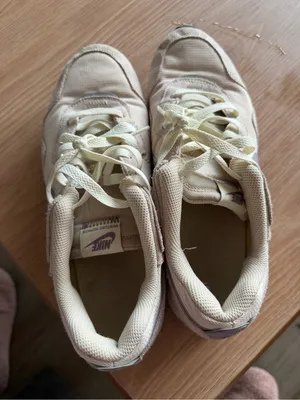 Nike Women's Tan Sneakers with Lavender Swoosh thumbnail 4
