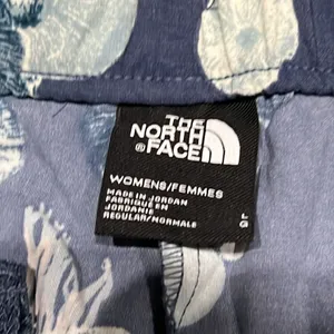 The North Face Motion Cotton Blend Stretch Shorts C16‎ thumbnail 5