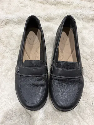 Clarks Black Cora Daisy women's Casual loafers Woman’s Size 8 thumbnail 2
