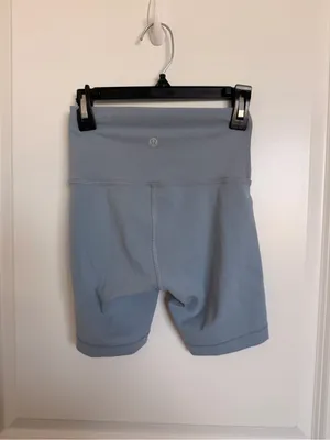 Lululemon Wunder Train High-Rise Short 6" Size 2 thumbnail 4