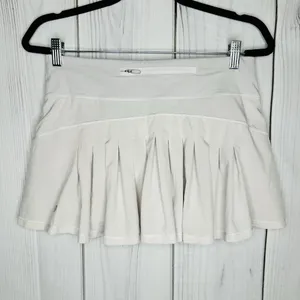 Lululemon Circuit Breaker Skirt Women’s Size 6 Regular Pleated Skort Pale Gray thumbnail 5
