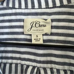 J Crew Short-Sleeve Button-Up Shirt in Stripe Style G7496 Small thumbnail 2