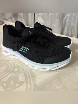 NWT- Skechers Women’s Black Knit Slip-On Sneakers with laces thumbnail 3
