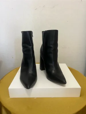 Tahari Black Pointed-Toe Block Heel Ankle Boots thumbnail 2