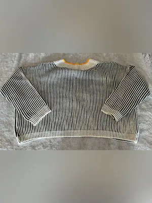 Women’s SHEIN Black & White Striped V-Neck Sweater with Yellow Trim Size Medium thumbnail 7