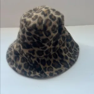 MARCUS ADLER Leopard-Print Faux Fur Bucket Hat 🗝️ thumbnail 3
