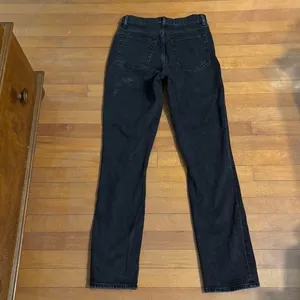 Abercrombie & Fitch A&F Size 27 4 The 90s Slim Straight Ultra High Rise Jeans thumbnail 2