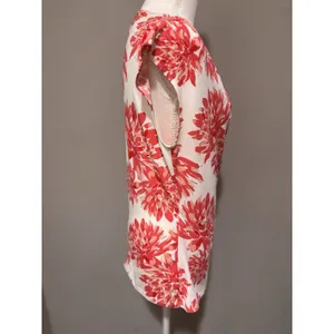 Ann Taylor Women's Sz Med Red White Floral Print Short Sleeve Draped V-Neck Top thumbnail 4