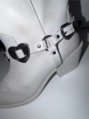 Madden Girl Women's Sweetheart Western Cowboy Boot White‎ 7.5 Hearts Concho thumbnail 3