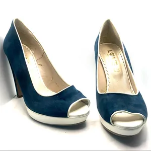 Love Made In Italy Blue Suede Peep-Toe Pumps With White Leather Trim (40) thumbnail 6